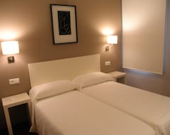 Hotel DormaValència Regne (Valencia, Spain)