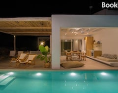 Toàn bộ căn nhà/căn hộ Luxury 2 Bedroom Villa With Private Pool (Olympiada, Hy Lạp)