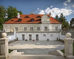 Hotel Dwór Many (Tarczyn, Poland)