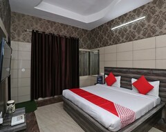 Khách sạn OYO 8616 Hotel Inderlok (Ambala, Ấn Độ)