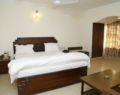 Khách sạn Omega BLU (Muzaffarnagar, Ấn Độ)
