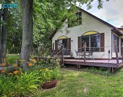 Koko talo/asunto Coldwater Cottage On Dragon Lake With Dock And Deck! (Fremont, Amerikan Yhdysvallat)