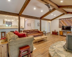 Toàn bộ căn nhà/căn hộ Beautifully Remodeled Cabin W/New Deck & Appliances (Arnold, Hoa Kỳ)
