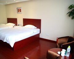 Hotel Greentree Inn Jiangsu Zhenjiang Jurong Yalong Business (Zhenjiang, China)