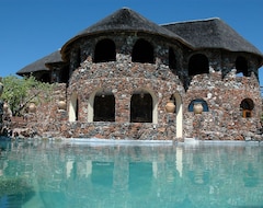 Hotel Eagle Tented Lodge & Spa Etosha (Outjo, Namibia)