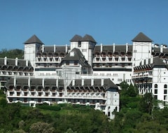 فندق هوم جرين هوم (كامبوس دو جورداو, البرازيل)