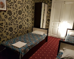 Pansiyon Almaz hotel (Sankt Petersburg, Rusya)