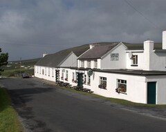 Pansion Lavelles Seaside House (Otok Achill, Irska)