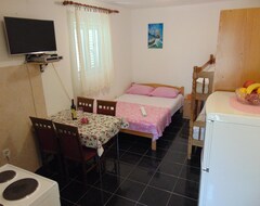 Khách sạn Apartment Marko Tivat (Tivat, Montenegro)
