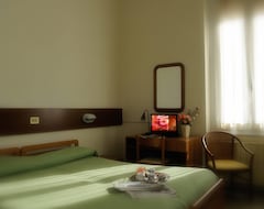 Hotel Astoria (Varazze, Italy)