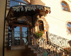 Hotel Knyazhyi Dvir (Lviv, Ukraine)