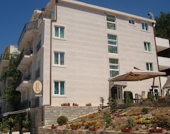 Khách sạn Hotel Romanov (Svetistefan, Montenegro)
