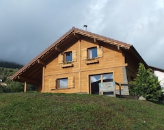 Hotelli Charming Chalet Located At The Edge Of A Pond With Views Of The Ski Slopes (Ventron, Ranska)