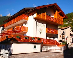 Hotel Villanova (Molveno, Italy)
