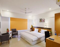 Hotel Hi 5 Experience (Nashik, India)