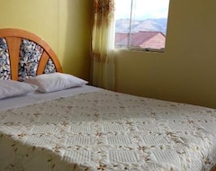 Hotel Summita (Yunguyo, Peru)