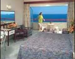 Apart Otel Hotel Eden Beach (Limasol, Kıbrıs)