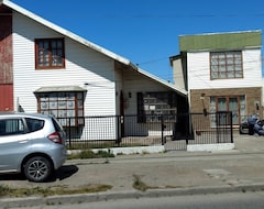 Khách sạn Hospedaje Familiar (Punta Arenas, Chile)