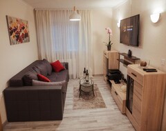 Tüm Ev/Apart Daire Kuća/apartman Clarissa U Centaru Đakova (Đakovo, Hırvatistan)