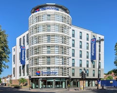 Otel Travelodge London Hounslow (Londra, Birleşik Krallık)