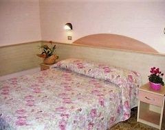 Khách sạn Primula (Cesenatico, Ý)