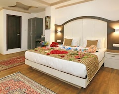 Hotel Crown Plaza Residency (Srinagar, India)