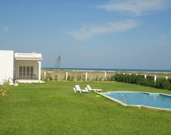 Koko talo/asunto Dar Oufa Beach Club (Nabeul, Tunisia)