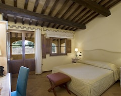 Sovana Hotel & Resort (Sorano, İtalya)