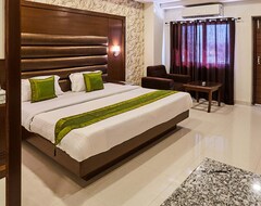 Hotel Treebo Trend Grand Legacy Elite (Dehradun, India)