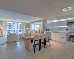 Luxurious 2/2 Located At 1 Hotel & Homes South Beach - Condo 1520 (Miami, ABD)