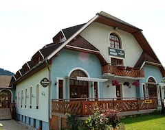 Khách sạn Gombas (Hubová, Slovakia)
