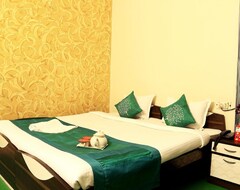OYO 8998 Hotel Aayash (Kolkata, India)