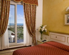 Hotel King (Rimini, Italy)