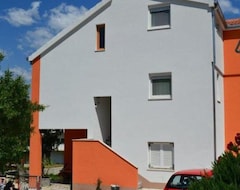 Tüm Ev/Apart Daire Modern Red & Blue Apartment (Podstrana, Hırvatistan)
