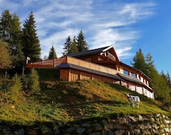 Toàn bộ căn nhà/căn hộ Luxury Almwellness Chalet With Fantastic Wellness Area At 1850 M Above Sea Level (Rangersdorf, Áo)