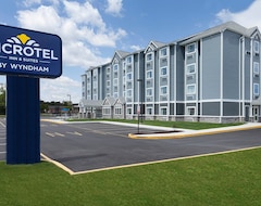 Hotel Microtel Inn & Suites By Wyndh (Tarlac City, Philippines)