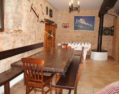 Toàn bộ căn nhà/căn hộ Self Catering Cottage Las Tercias De Curiel For 8 People (Curiel de Duero, Tây Ban Nha)