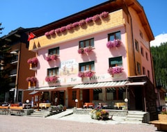 Otel Soldanella (Madesimo, İtalya)