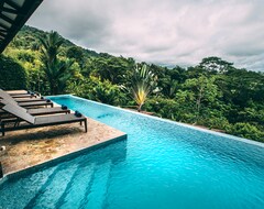 Hotel TikiVillas Rainforest Lodge & Spa (Palmares, Costa Rica)