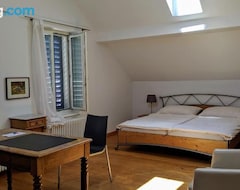 Entire House / Apartment Rooms-zimmer (Schaffhausen, Switzerland)