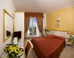 Hotelli Hotel King (Rimini, Italia)