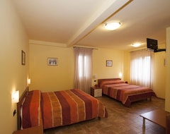 Hotelli Camere Santucci (Assisi, Italia)