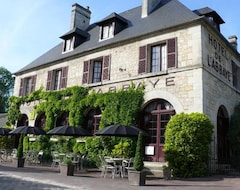 Hotel De L'Abbaye De Longpont (Longpont, Fransa)