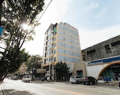 Otel RedDoorz Plus @ Tayuman Manila (Manila, Filipinler)