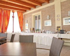 Khách sạn Cristallo (Fano, Ý)