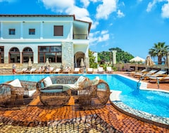 Khách sạn Xenios Possidi Paradise Hotel (Possidi, Hy Lạp)