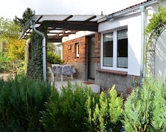 Toàn bộ căn nhà/căn hộ Family-Friendly Bungalow In A Beautiful Garden (Neubukow, Đức)