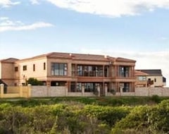 Hotel Dolphin Dance Lodge (Bluewater Bay, South Africa)