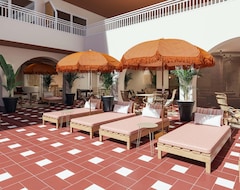 Hotel tent Bahia de Palma (El Arenal, Spain)