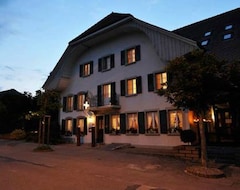 Hotel Auberge De La Croix Blanche (Avenches, Švicarska)